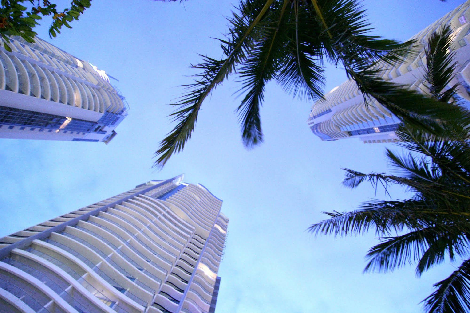 Mantra Towers Of Chevron Apart otel Surfers Paradise Dış mekan fotoğraf